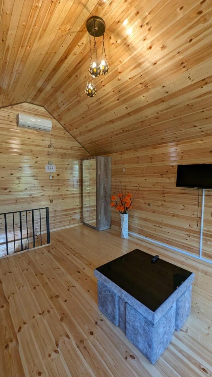 Taripiri Villa Ambrolauri Exteriör bild